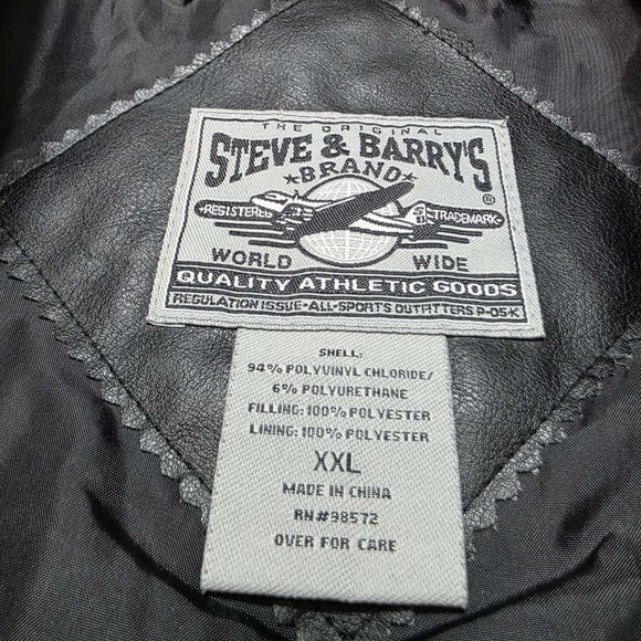 Vintage Wisconsin Badgers Steve & Barry’s FAUX Leather Jacket NCAA Men’s XXL - Picture 7 of 9